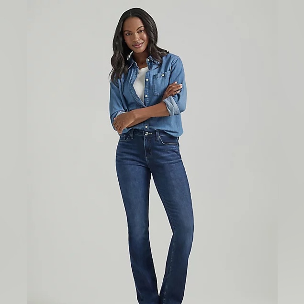 NWT Lee Riders Western Cowgirl Bootcut Ultra Fit  Denim Jeans Sz 12/32